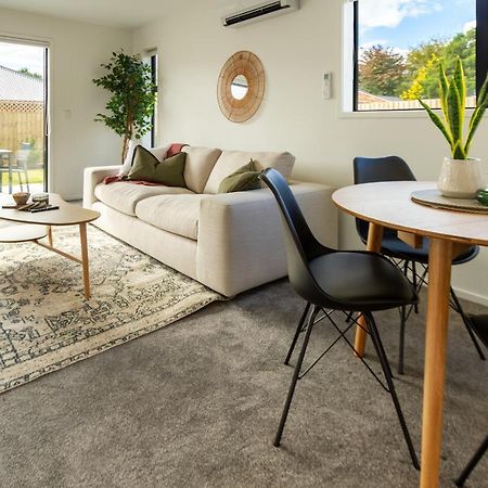 Riccarton 2 Bed 1 Bath W/Garage Apartment Крайстчърч Екстериор снимка